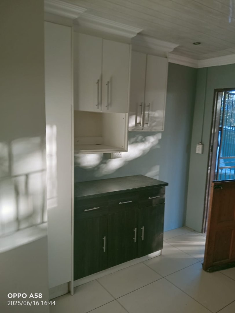  Bedroom Property for Sale in Bloemside 4 Free State